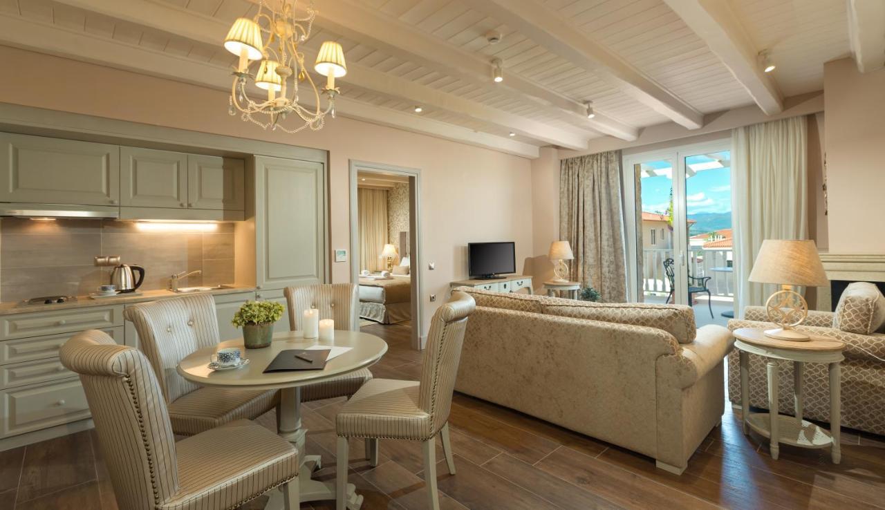 Kyniska Palace Conference & מלון 5*